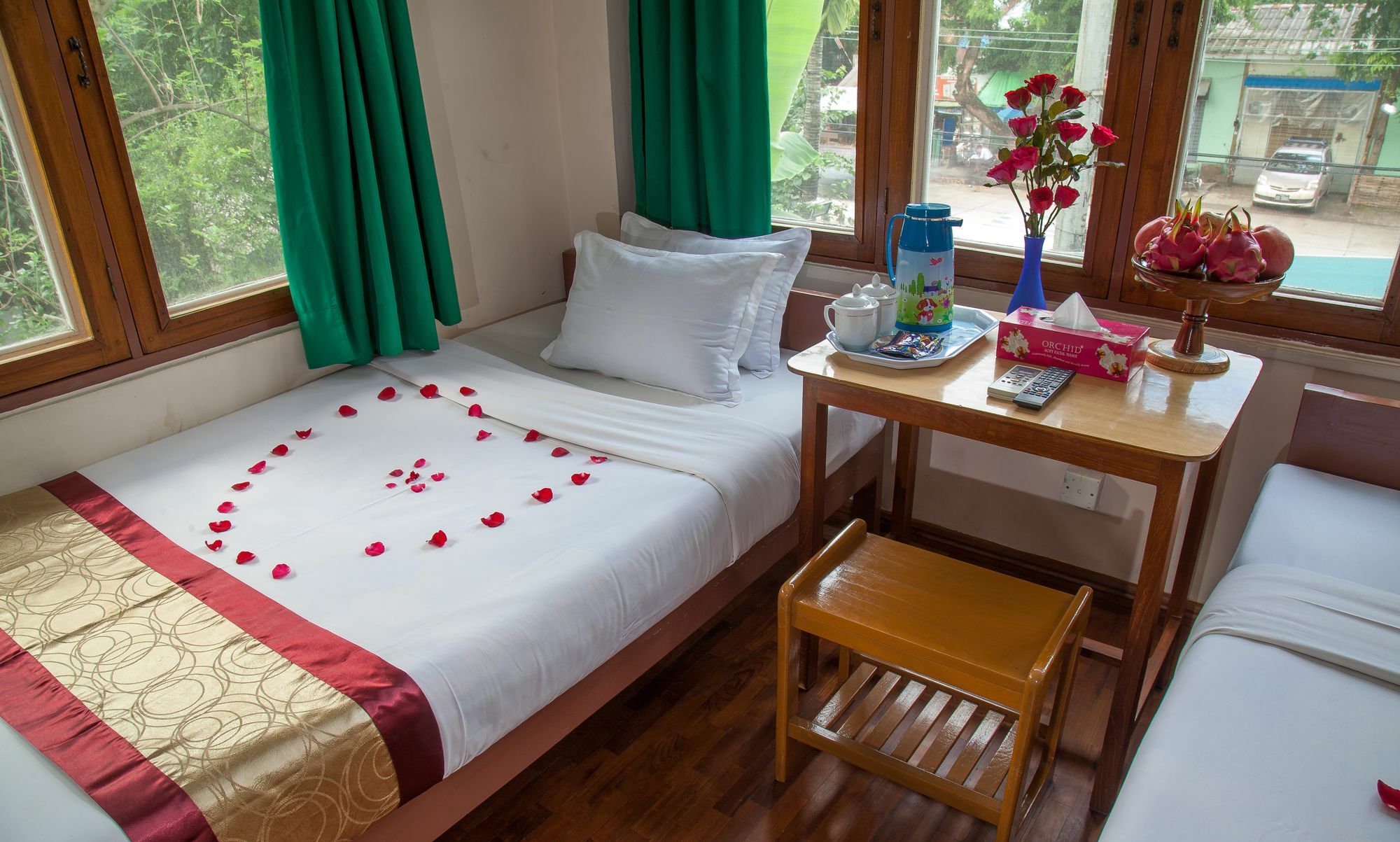 Mother Land Inn 2 Yangon Exterior photo